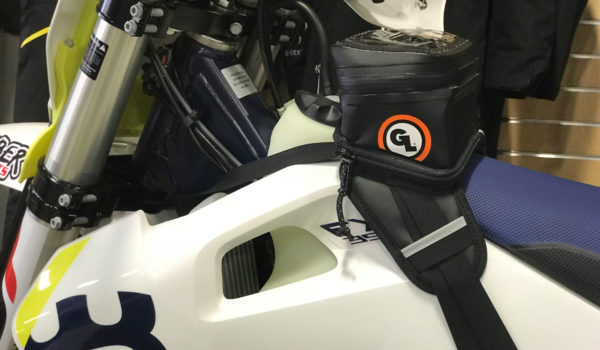 Bolso de Tanque Giant Loop Buckin´Roll - Imagen 8